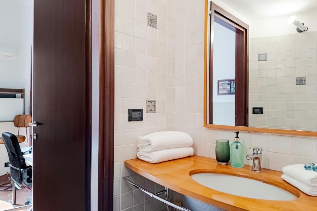 Alessandro 10 Mins Duomo Appartement Milan